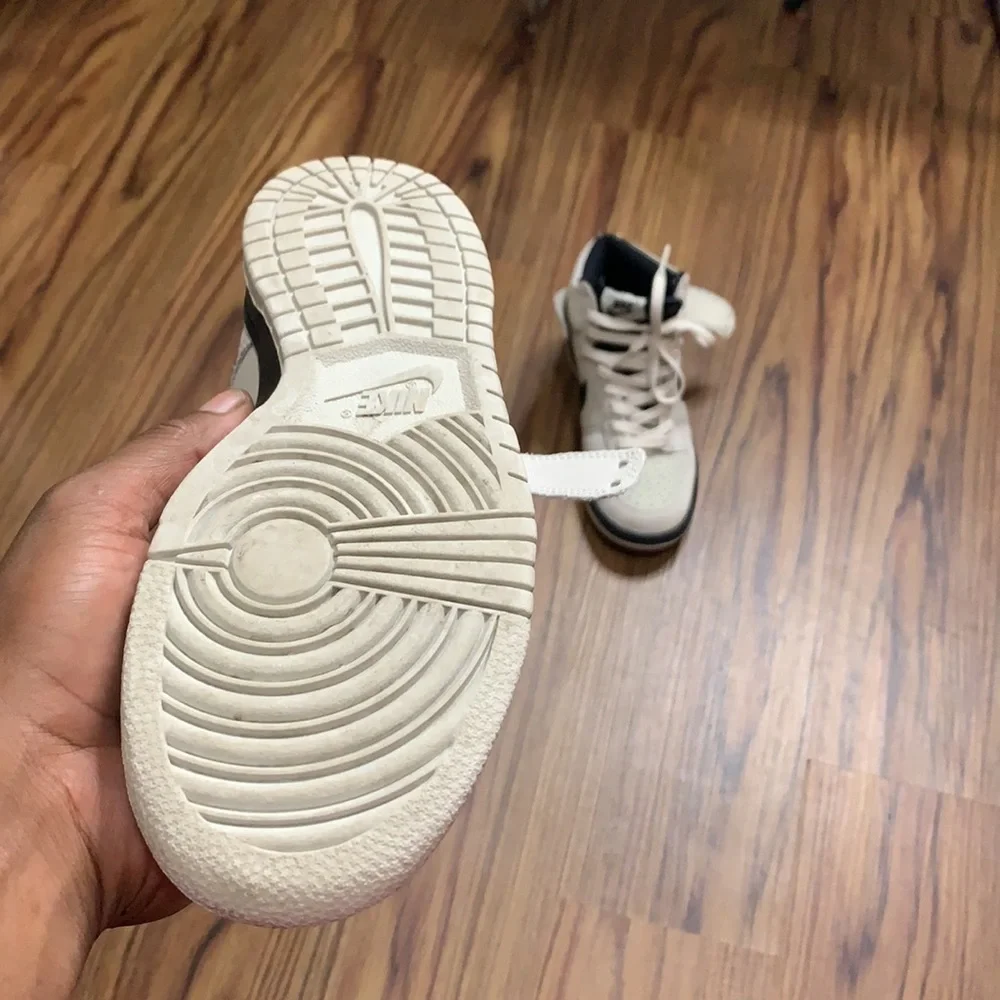 Nike Dunk SB High “Light Bone” Boys (5.5Y)
